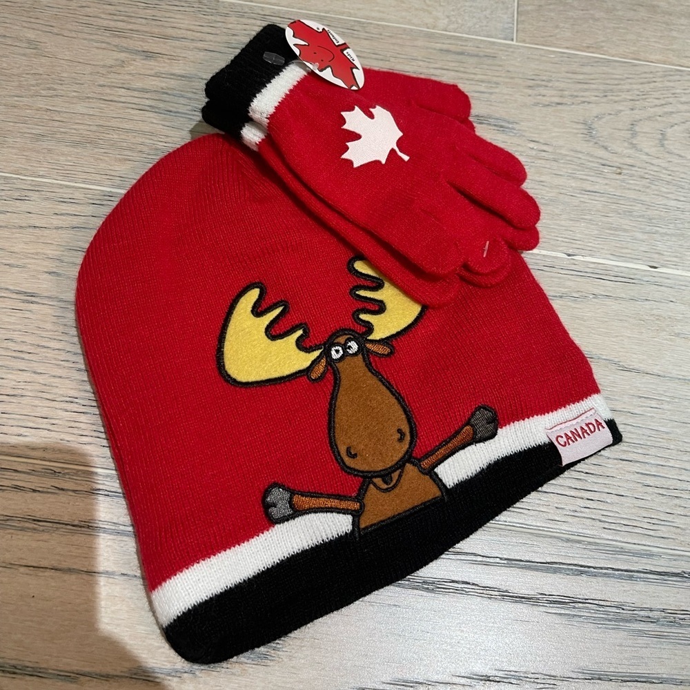 Hat and gloves